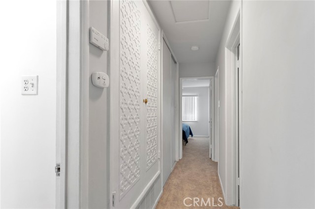 Detail Gallery Image 20 of 39 For 19385 Saint Timothy Ct, Apple Valley,  CA 92307 - 3 Beds | 2/1 Baths