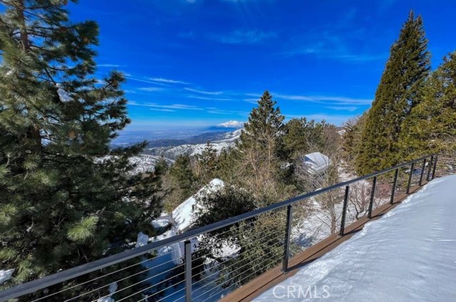 Detail Gallery Image 45 of 49 For 1960 Willow Dr, Running Springs,  CA 92382 - 4 Beds | 3 Baths