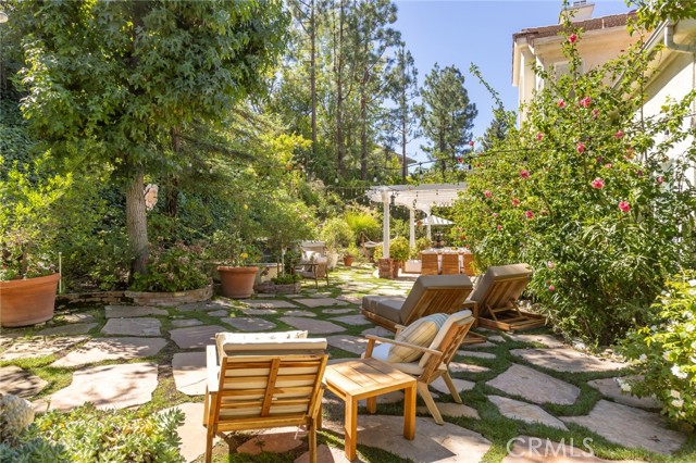 Detail Gallery Image 36 of 55 For 5985 Vista De La Luz, Woodland Hills,  CA 91367 - 4 Beds | 3/1 Baths