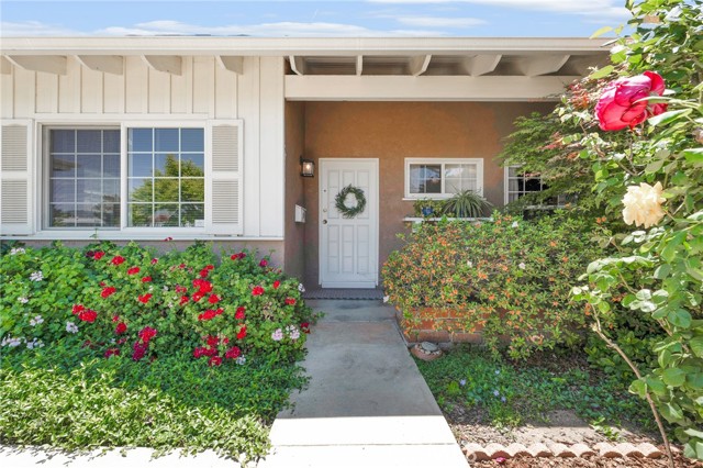 Detail Gallery Image 7 of 42 For 16640 Blackhawk St, Granada Hills,  CA 91344 - 3 Beds | 2 Baths