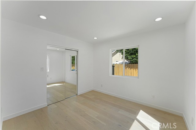 Detail Gallery Image 8 of 11 For 2742 S Sycamore, Los Angeles,  CA 90016 - 2 Beds | 1 Baths