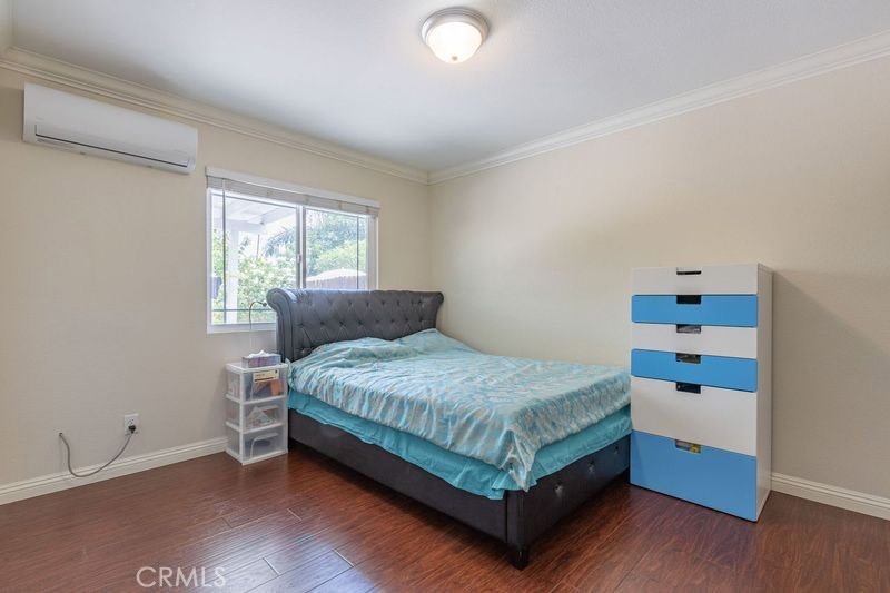 MLS #OC25242426 image #11