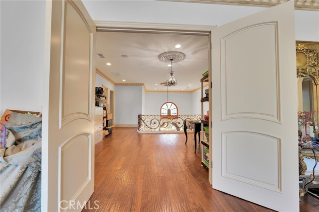 22349 Dolorosa Street, Woodland Hills CA: https://media.crmls.org/medias/9514c03f-32fc-4bdf-a044-4aba8f960acd.jpg