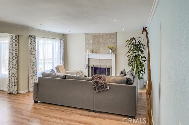 Detail Gallery Image 5 of 41 For 20241 Galway Ave, Carson,  CA 90746 - 4 Beds | 2 Baths