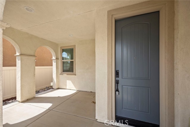 Detail Gallery Image 5 of 52 For 1527 Amethyst Ln, Beaumont,  CA 92223 - 3 Beds | 2/1 Baths
