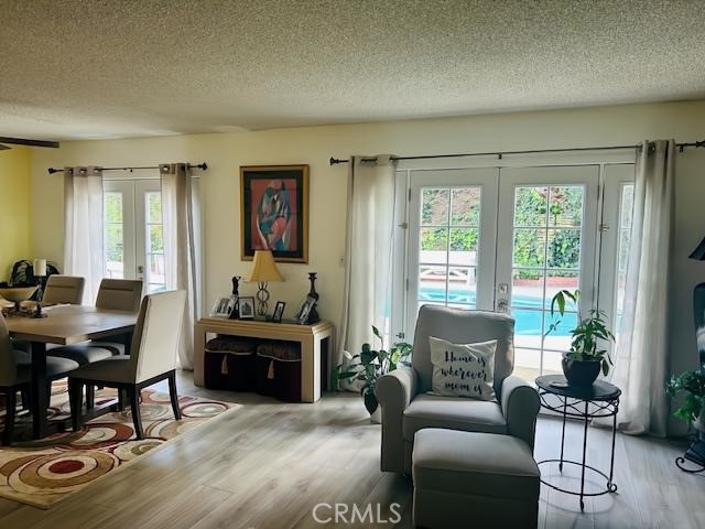 Detail Gallery Image 3 of 7 For 8721 Farralone, West Hills,  CA 91304 - 4 Beds | 3 Baths