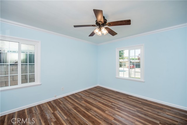 Image 12 of 43 For 5229 Walkerton Street
