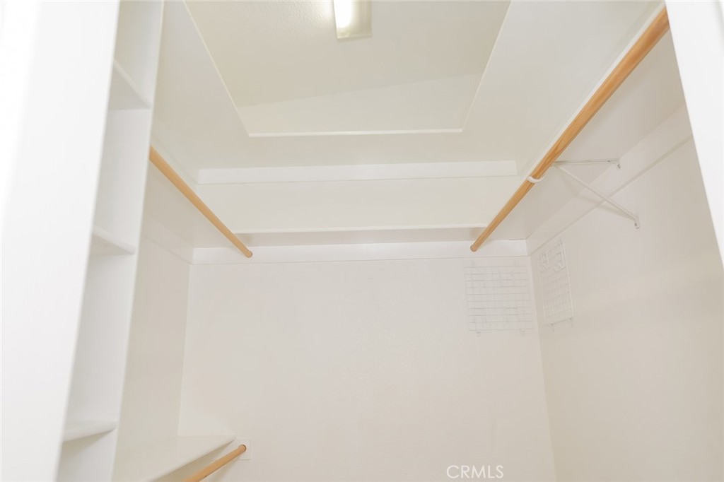 https://media.crmls.org/medias/951848a4-81be-4ec0-a293-838c7b0d56a8.jpg?preset=X-Large