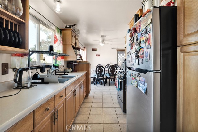 Detail Gallery Image 9 of 35 For 35391 Western Dr, Barstow,  CA 92311 - 3 Beds | 1/1 Baths