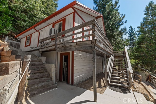 Detail Gallery Image 1 of 19 For 23034 Cedar Way, Crestline,  CA 92325 - 3 Beds | 1 Baths