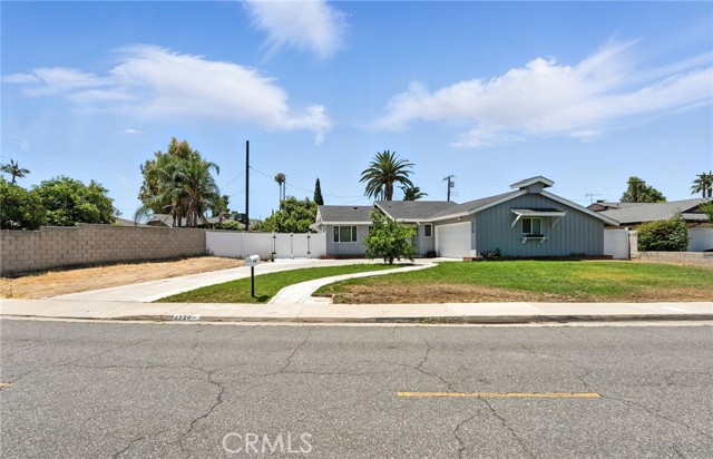 Detail Gallery Image 1 of 27 For 4220 Monticello Ave, Riverside,  CA 92503 - 4 Beds | 2 Baths