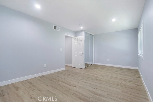 Detail Gallery Image 19 of 42 For 9652 Karmont, South Gate,  CA 90280 - 4 Beds | 2/1 Baths