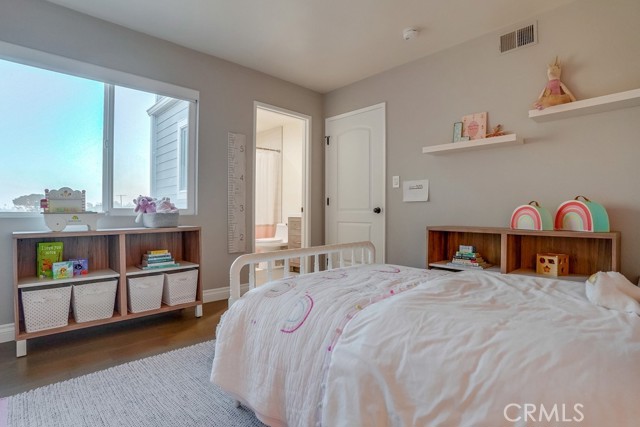 1300 12th Street, Manhattan Beach, California 90266, 2 Bedrooms Bedrooms, ,3 BathroomsBathrooms,Residential,Sold,12th,OC21247475
