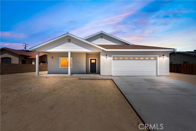 Detail Gallery Image 1 of 34 For 21441 Randsburg Mojave Rd, California City,  CA 93505 - 4 Beds | 2 Baths