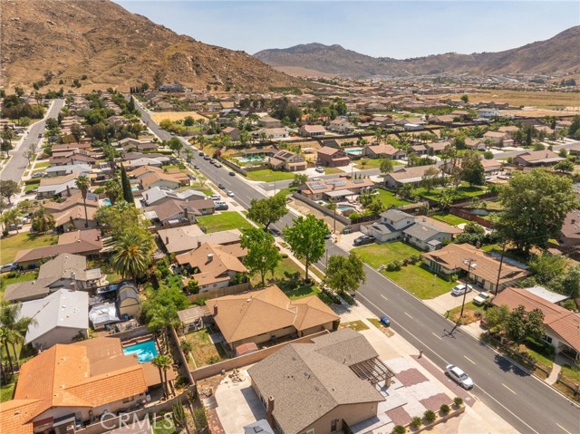 Image 38 of 44 For 22586 Main Street