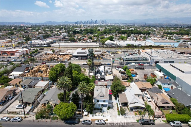 1155 E 58th Drive, Los Angeles CA: https://media.crmls.org/medias/951a6434-4a3c-479f-97e9-473a0d6e52ad.jpg