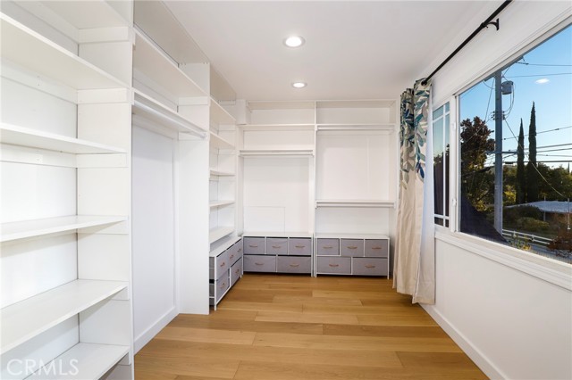 Detail Gallery Image 30 of 47 For 9742 Farralone, Chatsworth,  CA 91311 - 4 Beds | 3/1 Baths