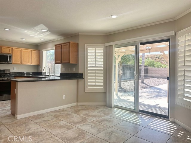 Detail Gallery Image 7 of 51 For 40606 Cartier St, Murrieta,  CA 92563 - 4 Beds | 2/1 Baths