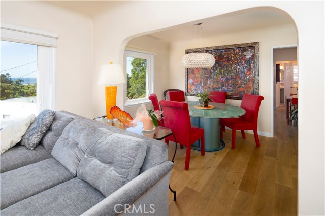 Detail Gallery Image 9 of 63 For 521 Bay St, Pismo Beach,  CA 93449 - 4 Beds | 3 Baths