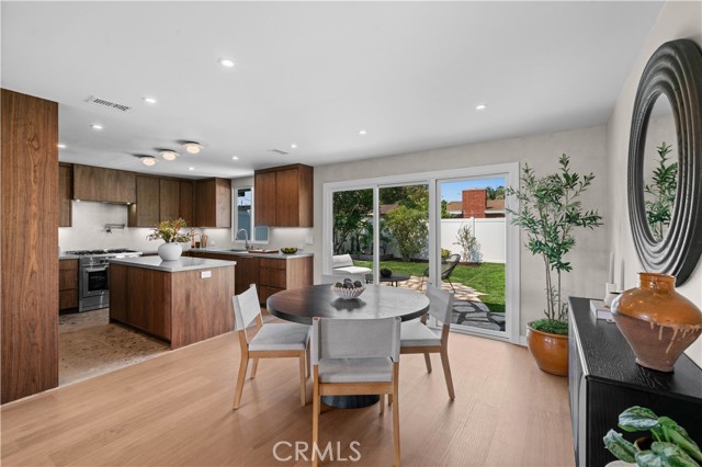 Detail Gallery Image 11 of 40 For 2957 Royal Palm Dr, Costa Mesa,  CA 92626 - 3 Beds | 2 Baths