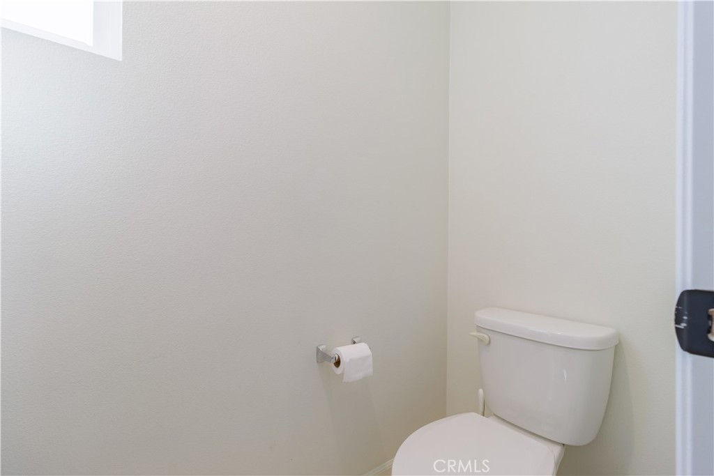 https://media.crmls.org/medias/951c0e2e-bbbb-4223-8ff3-4d5b86b07781.jpg?preset=X-Large