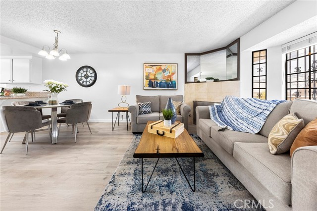 321 N Lincoln Avenue, Monterey Park CA: https://media.crmls.org/medias/951c4731-06a3-4753-b8a9-f61b0e08e647.jpg
