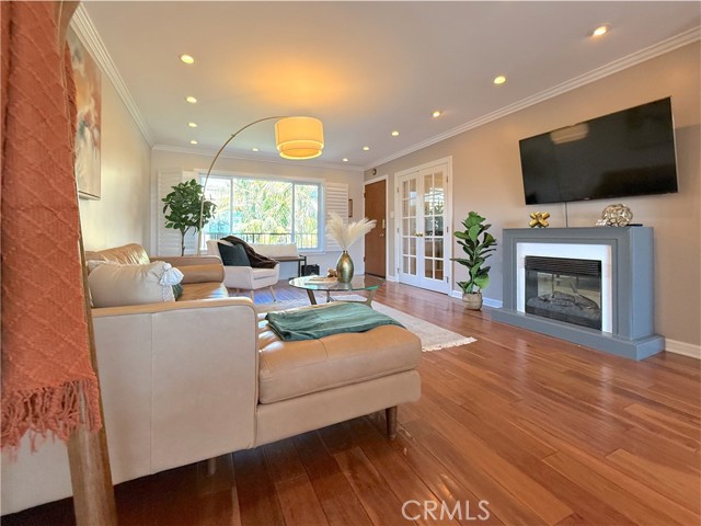 2662 E 2nd Street, Long Beach CA: https://media.crmls.org/medias/951c7513-8854-4dc8-a9e7-80561d5a5fa8.jpg