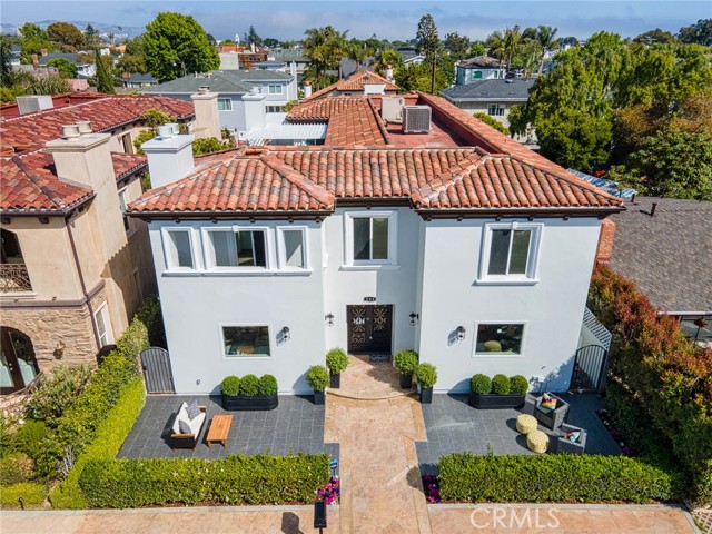 Detail Gallery Image 72 of 74 For 508 Westminster Ave, Newport Beach,  CA 92663 - 5 Beds | 5/1 Baths