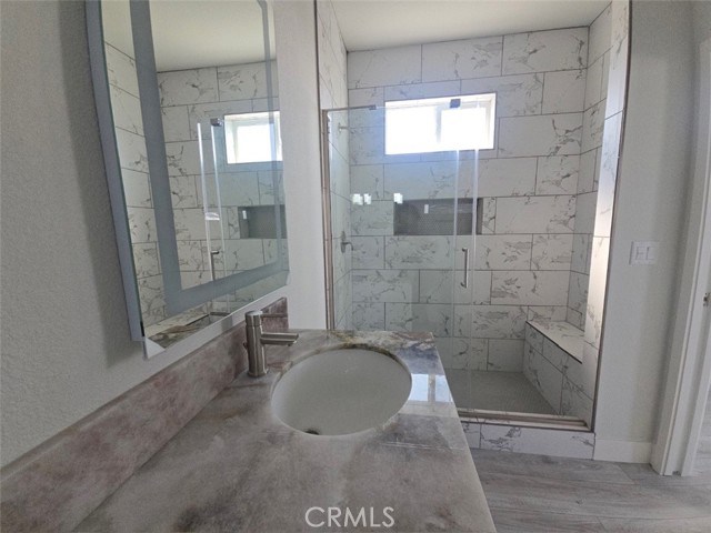 21500 Lassen, Chatsworth CA: https://media.crmls.org/medias/951cfa72-833e-4dd2-896a-7c55d908cbda.jpg