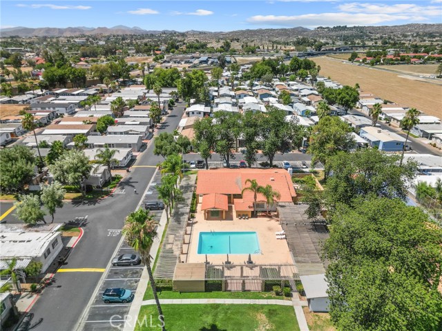 Detail Gallery Image 4 of 30 For 350 E San Jacinto Ave #91,  Perris,  CA 92571 - 4 Beds | 2 Baths