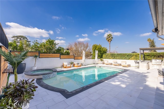 13714 Valley Vista, Sherman Oaks CA: https://media.crmls.org/medias/951ee482-a326-4431-aa99-0d060604bcb1.jpg