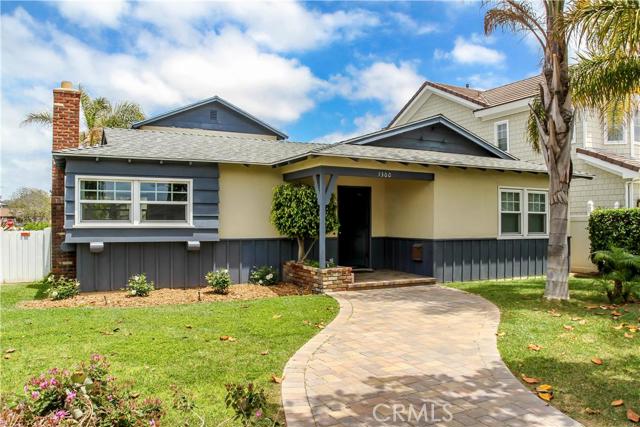 1300 Gertruda Avenue, Redondo Beach, California 90277, 3 Bedrooms Bedrooms, ,3 BathroomsBathrooms,Residential,Sold,Gertruda,PV16109049