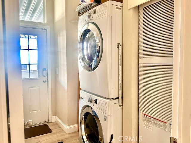 8901 Eton Avenue, Canoga Park CA: https://media.crmls.org/medias/951ef651-d05e-4dfe-9acb-625b298ff749.jpg