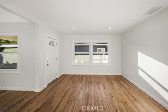 Detail Gallery Image 7 of 31 For 425 E Everett, Orange,  CA 92867 - 3 Beds | 1 Baths