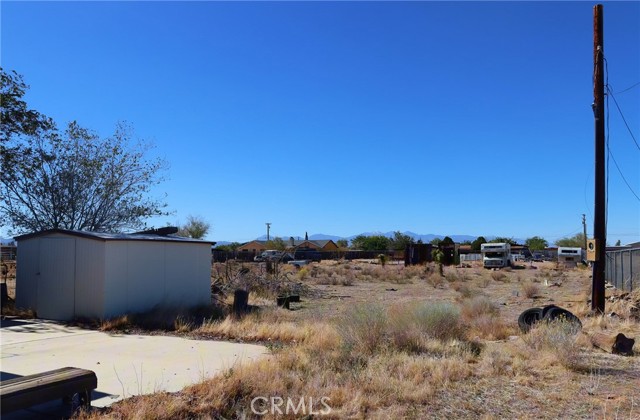 Detail Gallery Image 15 of 18 For 9632 Juniper St, Apple Valley,  CA 92308 - 5 Beds | 3 Baths