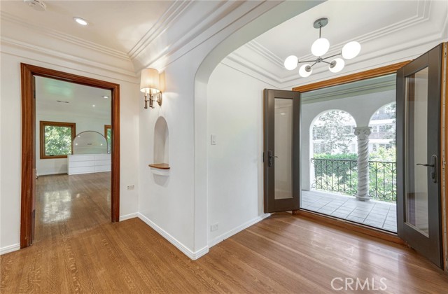 11159 La Maida Street, North Hollywood CA: https://media.crmls.org/medias/951f3769-094a-44e3-ad5c-6fdc8935458c.jpg
