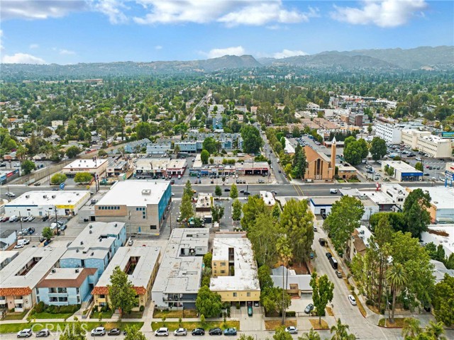 7049 Vassar Avenue, Canoga Park CA: https://media.crmls.org/medias/951f9cb7-d14a-4fe4-862b-d3a96b4f23e1.jpg
