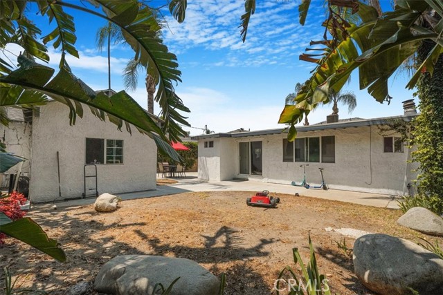 18352 Bessemer Street, Tarzana CA: https://media.crmls.org/medias/951fcf98-863b-4fef-90fd-6dec94737fab.jpg