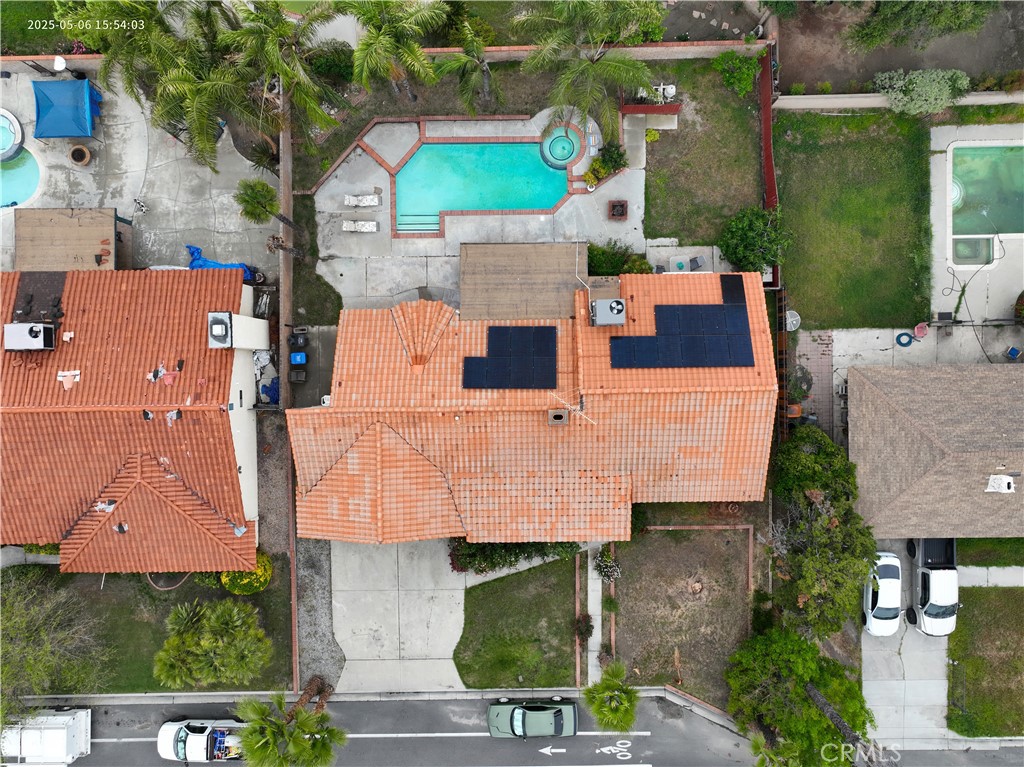 https://media.crmls.org/medias/9520ae1e-1d7d-4bd4-ac47-6305b2b0e3f6.jpg?preset=X-Large
