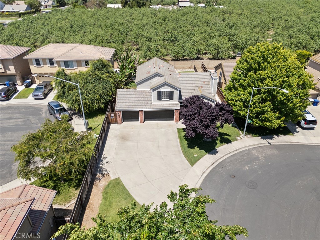https://media.crmls.org/medias/9520e019-246b-4401-ade2-320ea4258104.jpg?preset=X-Large