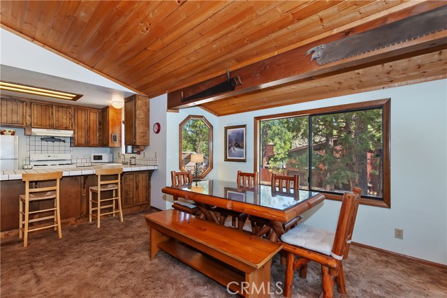 Detail Gallery Image 6 of 42 For 427 Salem Dr, Big Bear City,  CA 92314 - 2 Beds | 2 Baths