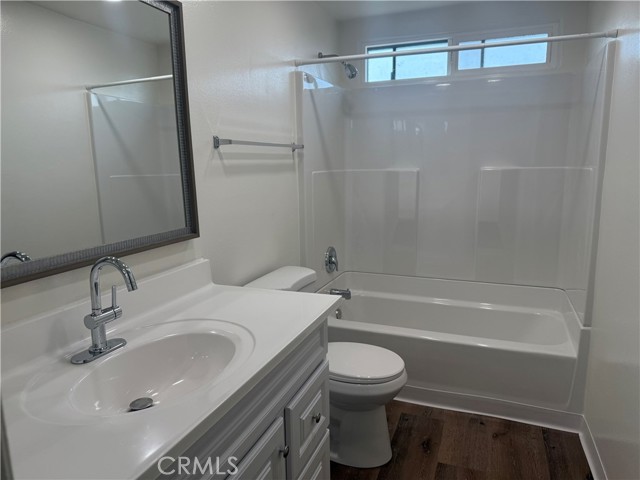 Detail Gallery Image 17 of 25 For 7305 Milwood Ave #7,  Canoga Park,  CA 91303 - 2 Beds | 1 Baths