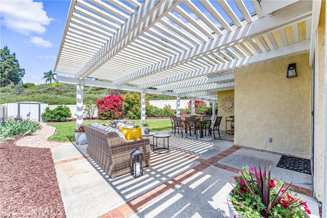 Detail Gallery Image 8 of 50 For 26291 Alameda Ave, Laguna Hills,  CA 92653 - 3 Beds | 2 Baths