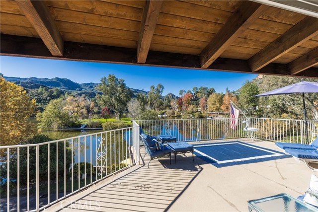 Detail Gallery Image 6 of 54 For 2232 Lakeshore, Agoura Hills,  CA 91301 - 3 Beds | 3 Baths