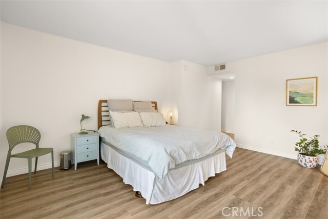 Detail Gallery Image 28 of 43 For 13030 Valleyheart Drive #101,  Studio City,  CA 91604 - 2 Beds | 2/1 Baths