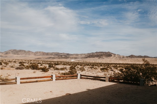 Detail Gallery Image 4 of 35 For 70930 Montezuma, Twentynine Palms,  CA 92277 - 1 Beds | 1 Baths