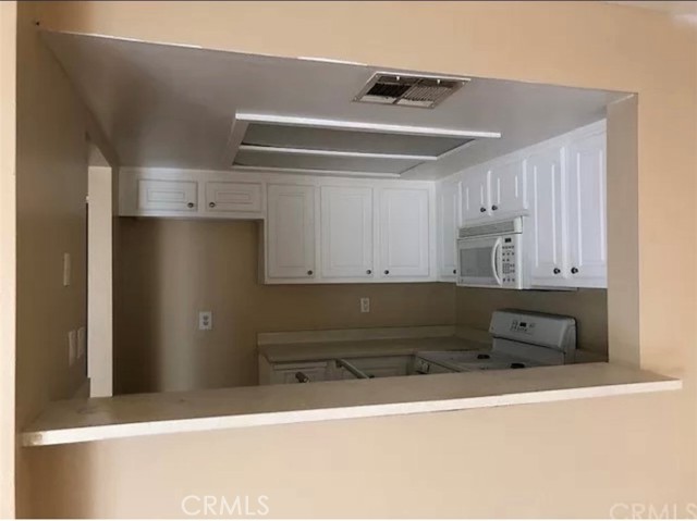 Detail Gallery Image 5 of 9 For 1025 N Tippecanoe #221,  San Bernardino,  CA 92410 - 1 Beds | 1 Baths