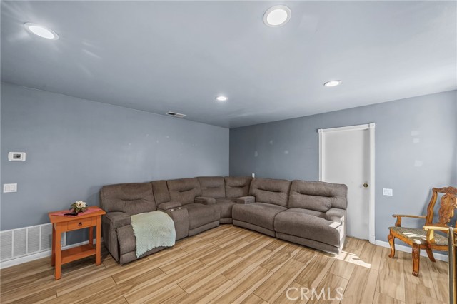 820 Cozy Court, Fallbrook CA: https://media.crmls.org/medias/9524025d-738e-45b1-8878-e877ca53a382.jpg