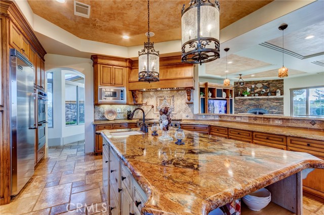 Detail Gallery Image 28 of 75 For 12260 Desert Rose Way, Oak Hills,  CA 92344 - 4 Beds | 4/1 Baths