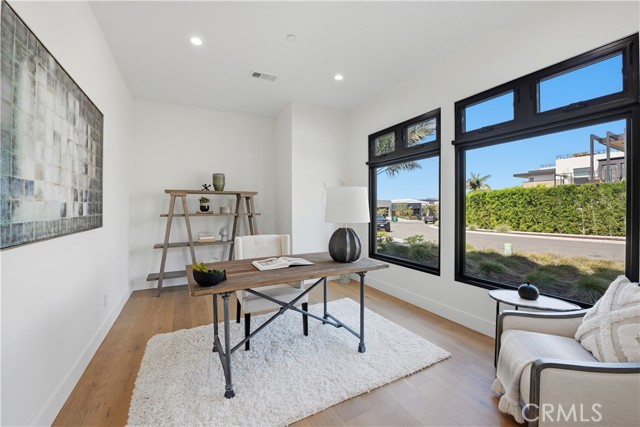 Detail Gallery Image 52 of 72 For 5108 Gordon Ln, San Diego,  CA 92109 - 4 Beds | 5/1 Baths